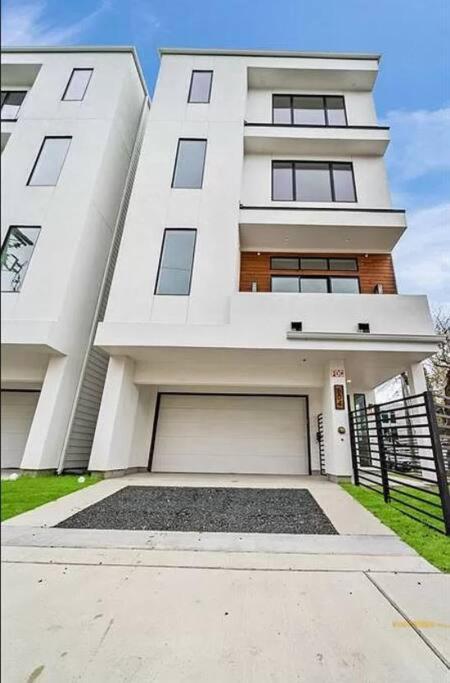 4 Story Home Mins To Downtown Houston With City Views Luaran gambar