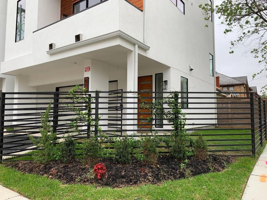 4 Story Home Mins To Downtown Houston With City Views Luaran gambar